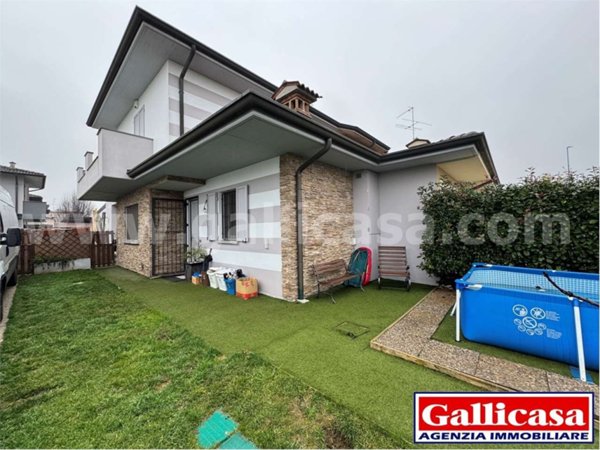 casa indipendente in vendita a Comezzano-Cizzago in zona Comezzano