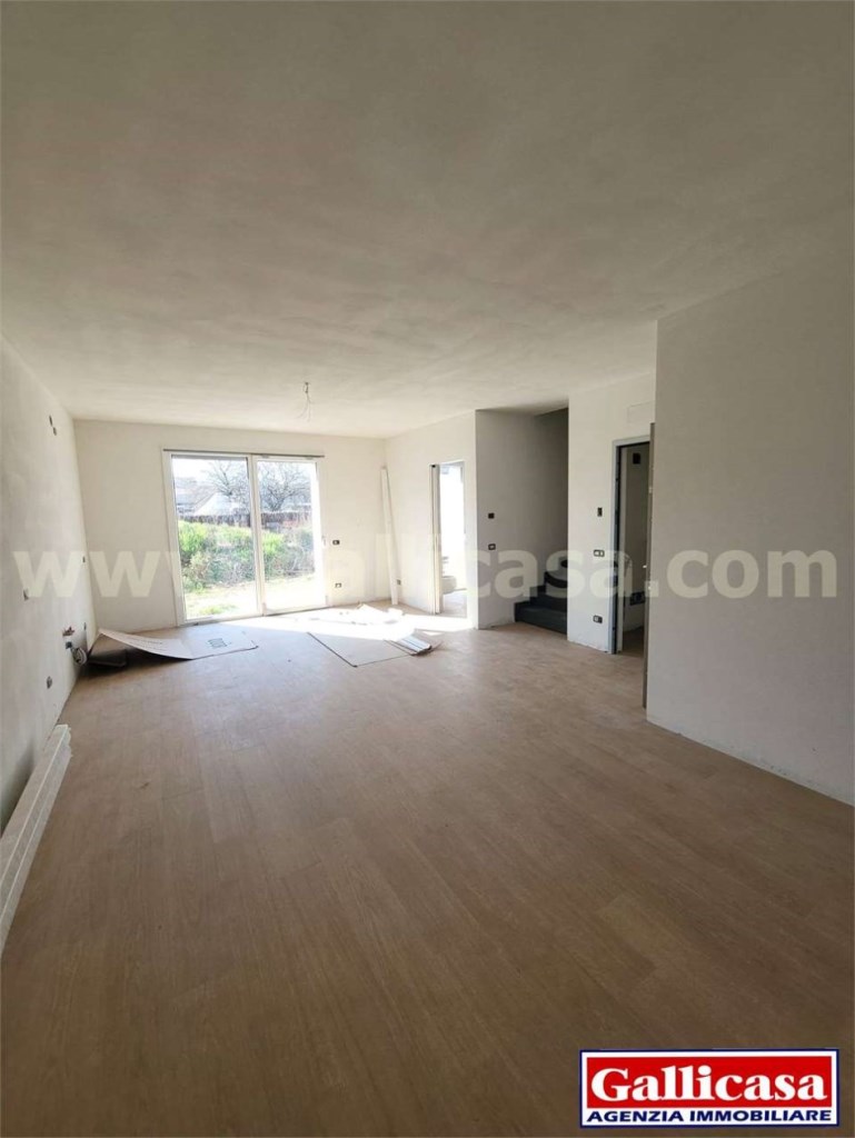 casa indipendente in vendita a Comezzano-Cizzago