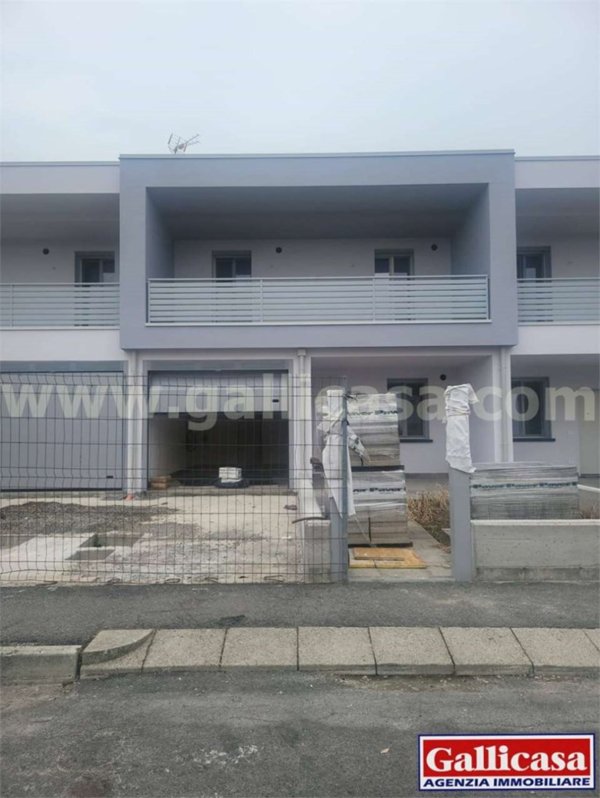 casa indipendente in vendita a Comezzano-Cizzago