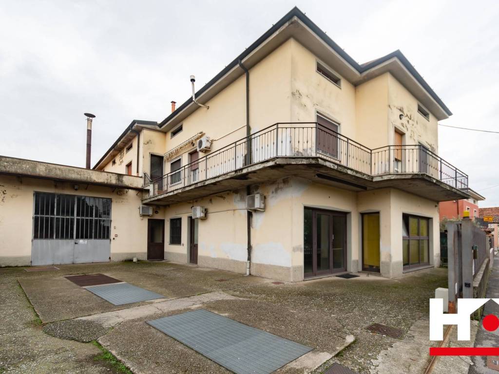 appartamento in vendita a Comezzano-Cizzago in zona Comezzano