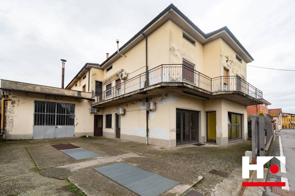 appartamento in vendita a Comezzano-Cizzago in zona Cizzago