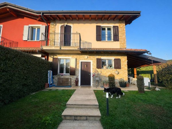 casa indipendente in vendita a Comezzano-Cizzago in zona Cizzago