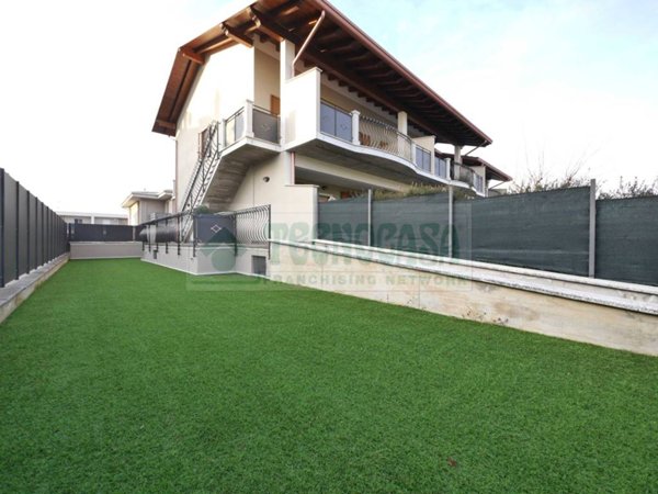 appartamento in vendita a Comezzano-Cizzago in zona Comezzano