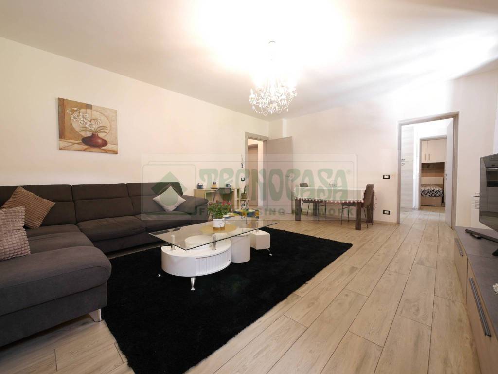 appartamento in vendita a Comezzano-Cizzago in zona Cizzago