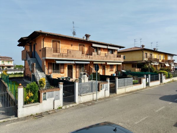 appartamento in vendita a Comezzano-Cizzago