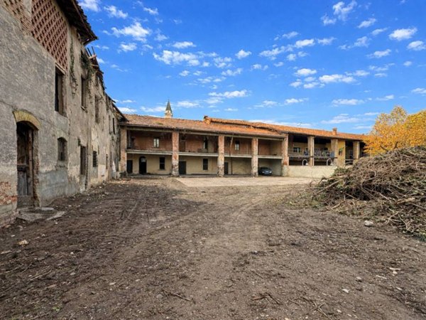 casa indipendente in vendita a Comezzano-Cizzago in zona Cizzago