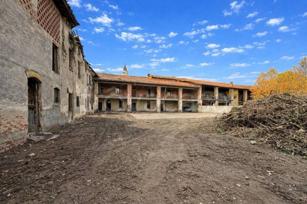 casa indipendente in vendita a Comezzano-Cizzago in zona Comezzano