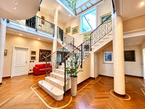 casa indipendente in vendita a Comezzano-Cizzago