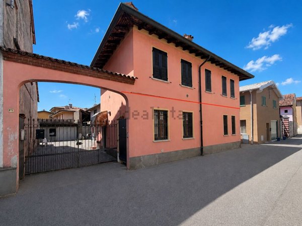 appartamento in vendita a Comezzano-Cizzago in zona Comezzano