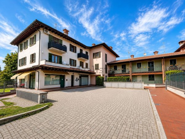appartamento in vendita a Comezzano-Cizzago in zona Cizzago