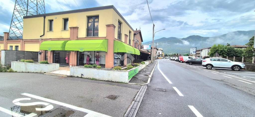 negozio in vendita a Concesio