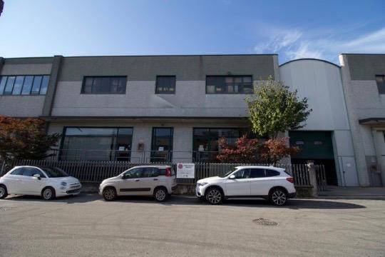 locale commerciale in vendita a Concesio in zona San Vigilio