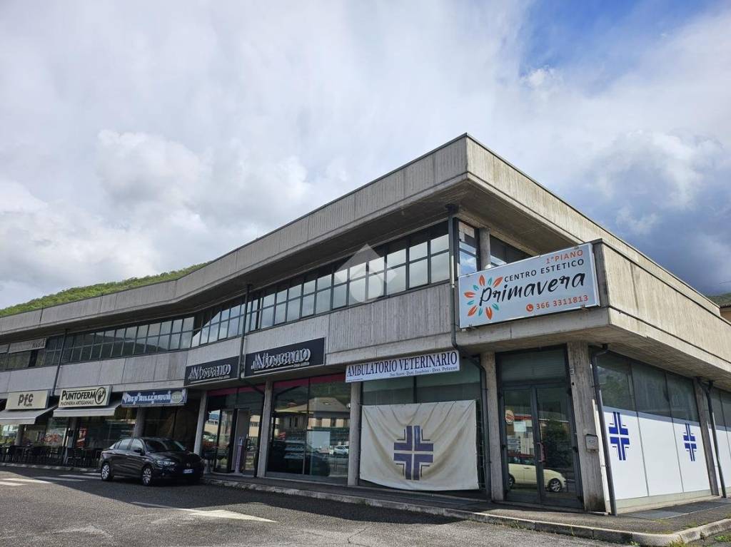 negozio in vendita a Concesio