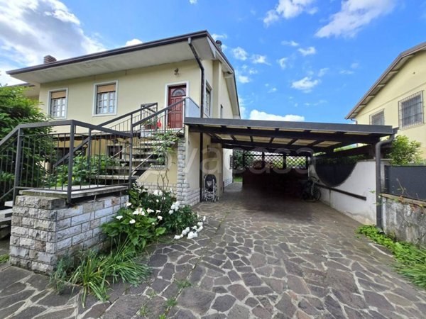 casa indipendente in vendita a Concesio