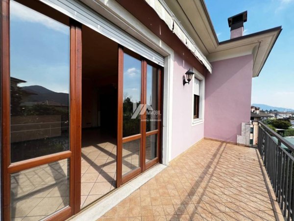 appartamento in vendita a Concesio in zona Roncaglie