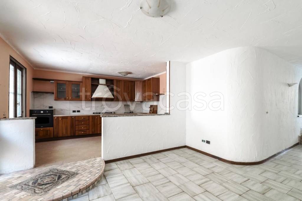 casa indipendente in vendita a Concesio in zona San Vigilio