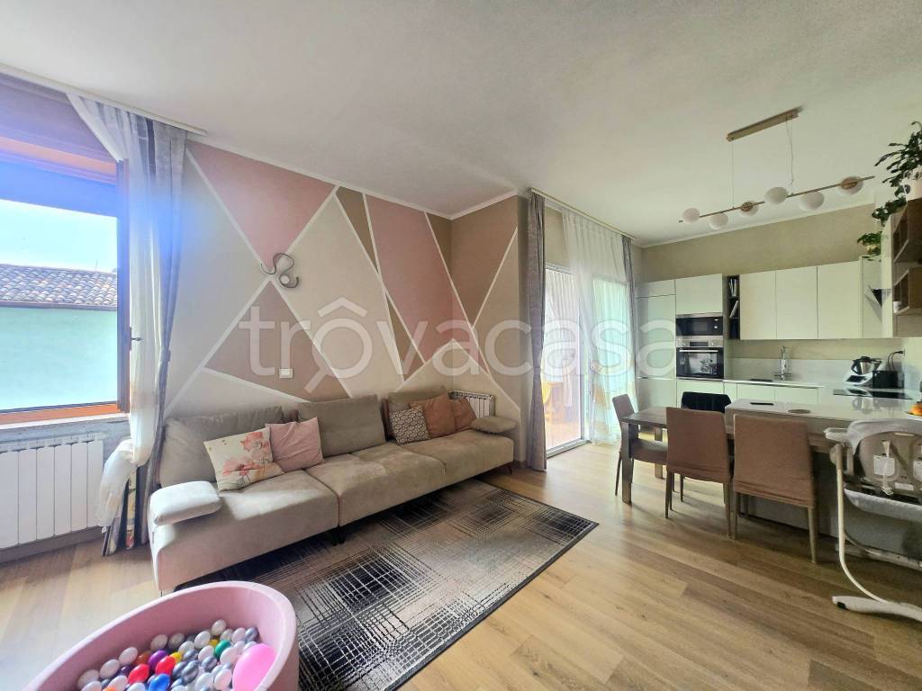 appartamento in vendita a Concesio in zona Costorio