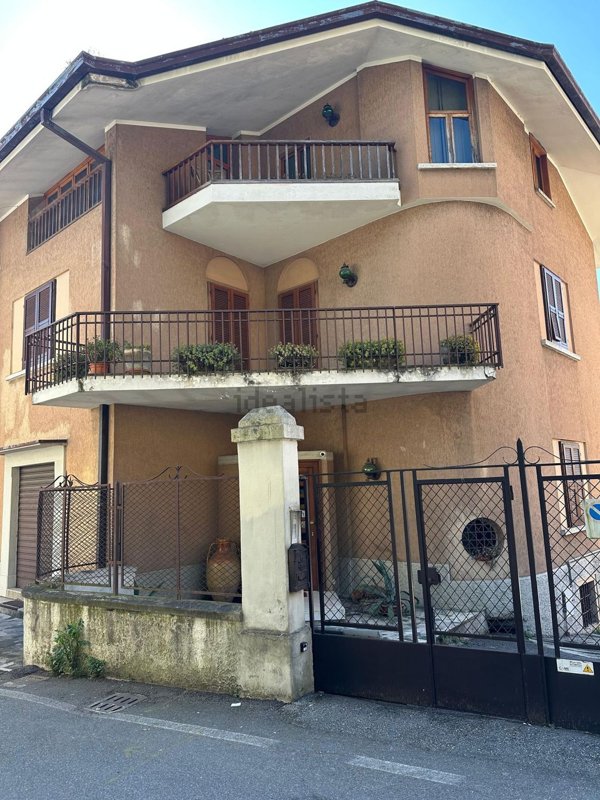 casa indipendente in vendita a Concesio in zona San Vigilio