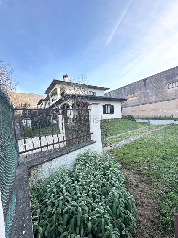 casa indipendente in vendita a Concesio