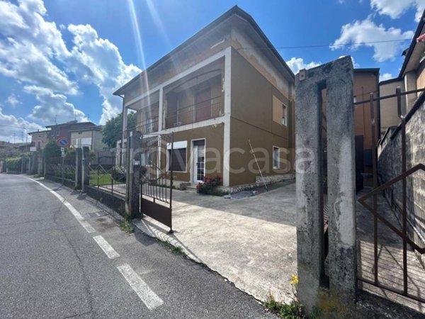 appartamento in vendita a Concesio in zona Sant'Andrea