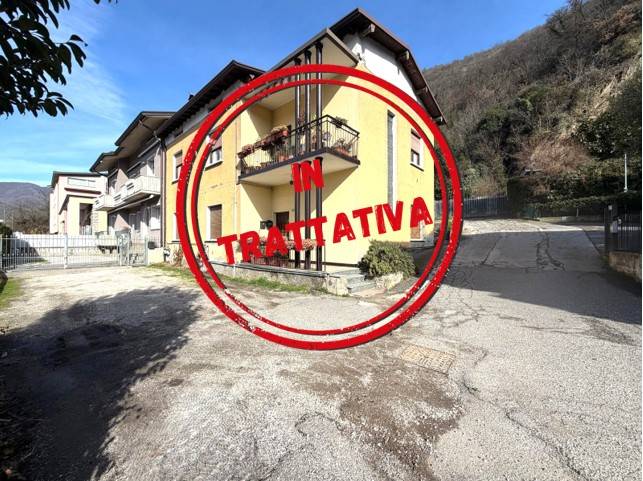 appartamento in vendita a Concesio in zona Costorio