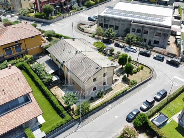 casa indipendente in vendita a Concesio in zona San Vigilio