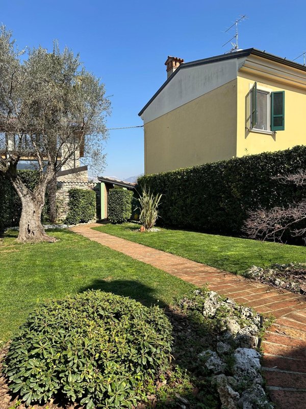 pentavano in vendita a Concesio in zona San Vigilio