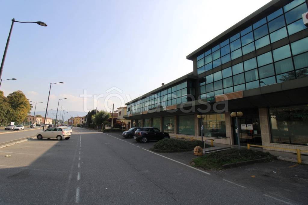 ufficio in vendita a Concesio