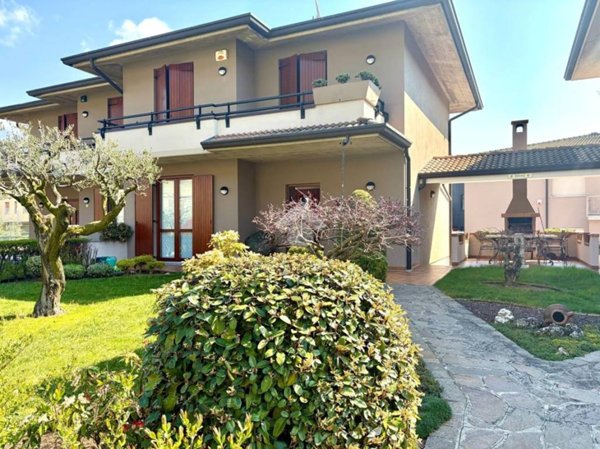 casa indipendente in vendita a Concesio in zona San Vigilio
