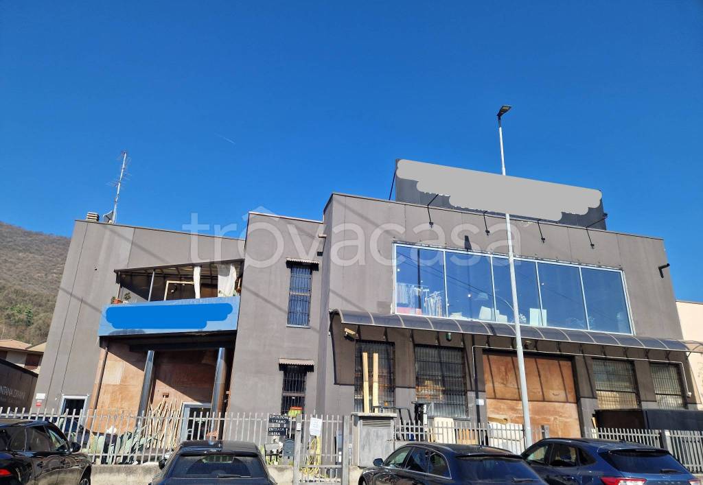 locale commerciale in vendita a Concesio in zona San Vigilio
