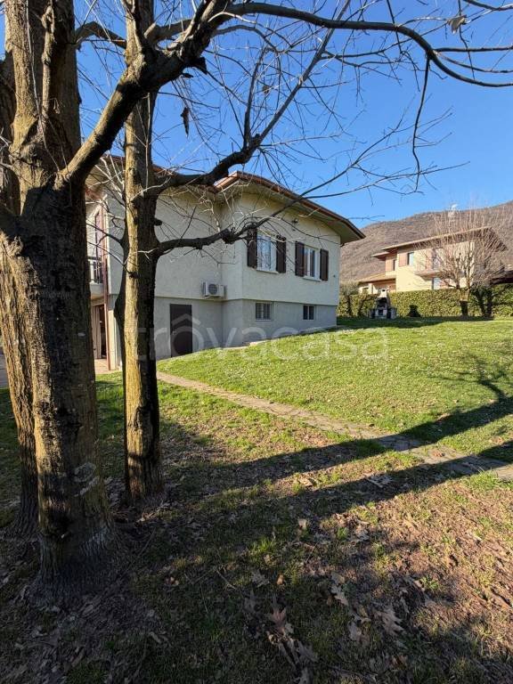 casa indipendente in vendita a Concesio