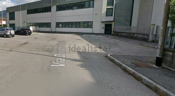 capannone in vendita a Concesio