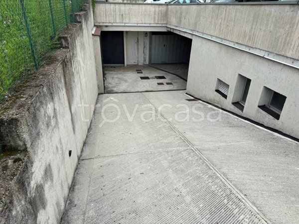 locale di sgombero in vendita a Concesio in zona Pieve