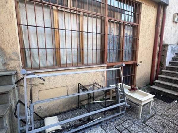 negozio in vendita a Concesio in zona Costorio