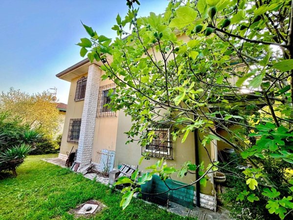 casa indipendente in vendita a Concesio in zona Roncaglie