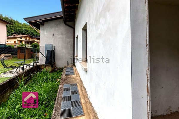 casa indipendente in vendita a Concesio in zona Costorio