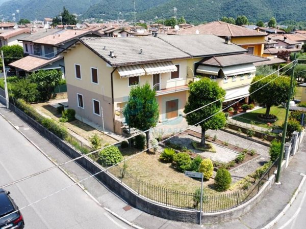 casa indipendente in vendita a Concesio in zona San Vigilio