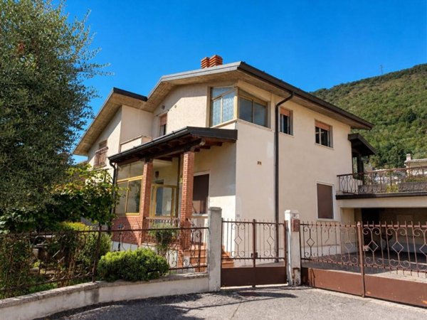 casa indipendente in vendita a Concesio in zona Pieve