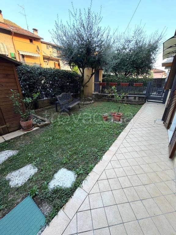 appartamento in vendita a Concesio in zona Costorio