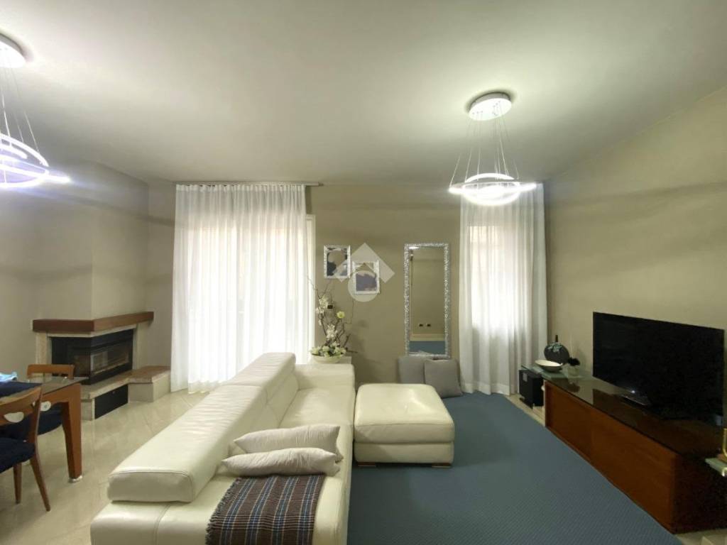 casa indipendente in vendita a Corte Franca