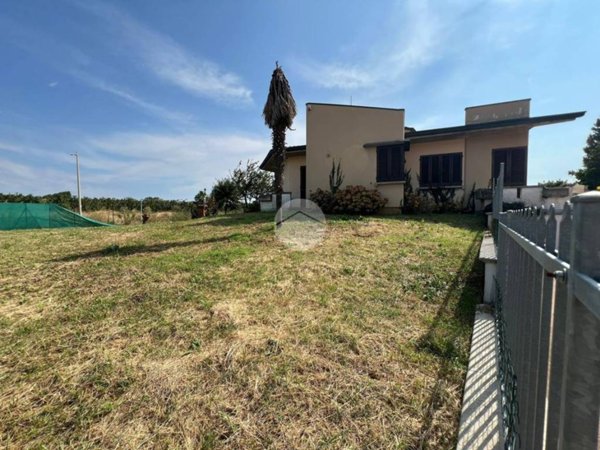 appartamento in vendita a Corte Franca in zona Borgonato
