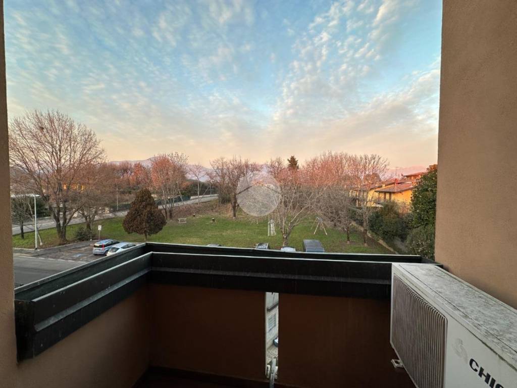 appartamento in vendita a Corte Franca in zona Timoline
