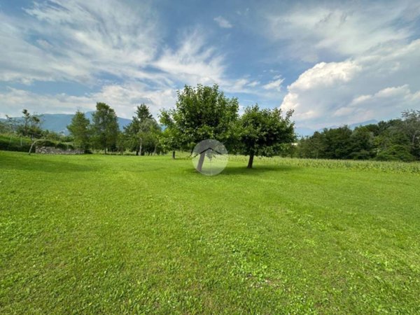 terreno agricolo in vendita a Corte Franca in zona Colombaro