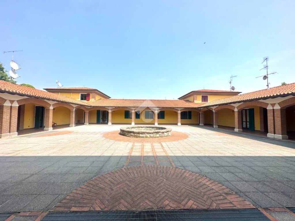 appartamento in vendita a Corte Franca in zona Borgonato