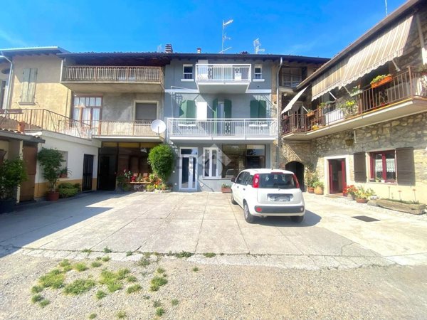 appartamento in vendita a Corte Franca in zona Nigoline Bonomelli