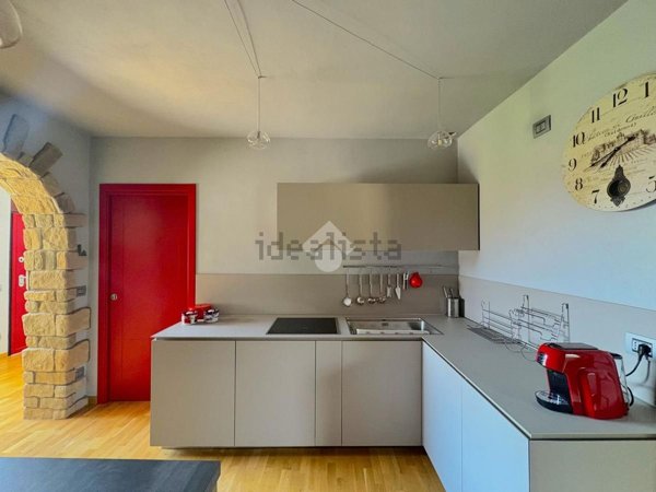 appartamento in vendita a Corte Franca in zona Colombaro