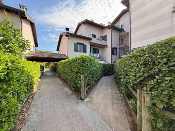 appartamento in vendita a Corte Franca in zona Timoline