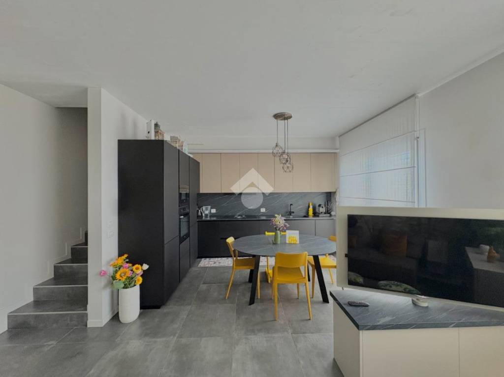 casa indipendente in vendita a Corte Franca