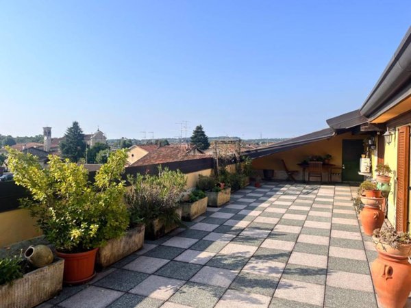 appartamento in vendita a Corte Franca in zona Timoline