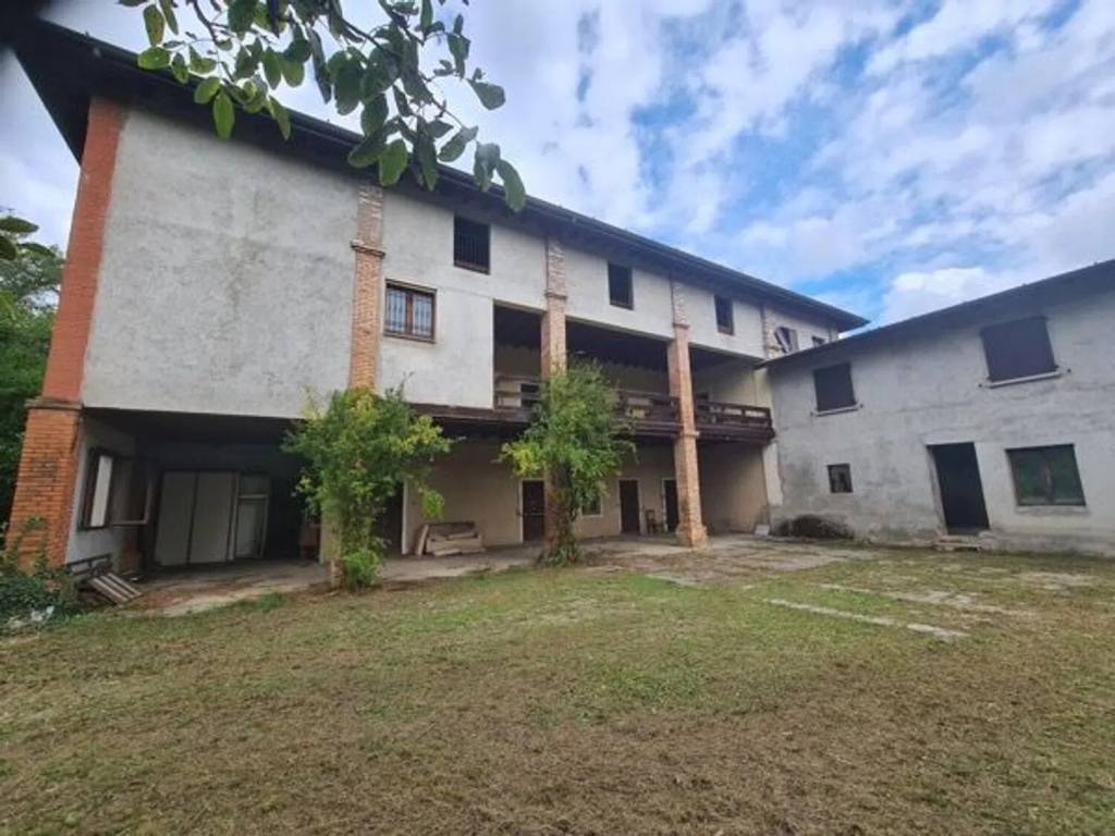 casa indipendente in vendita a Corte Franca in zona Timoline